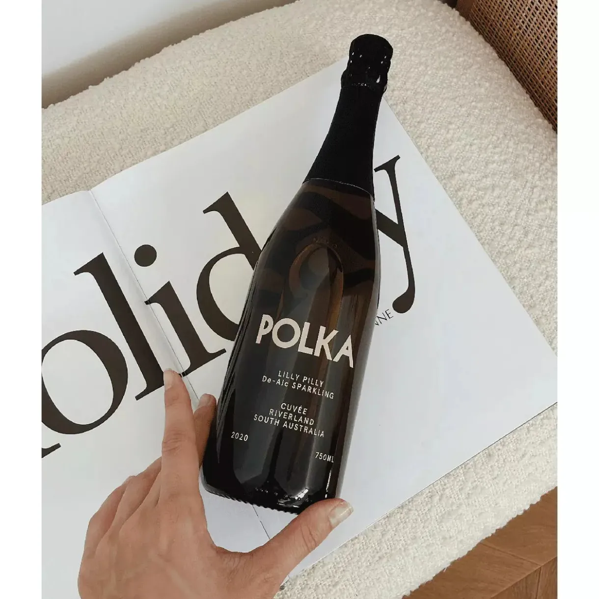 dealcoholic_sparkling_ins_0.webp Sale POLKA De-Alcoholic Sparkling (IN-STORE PURCHASE ONLY)