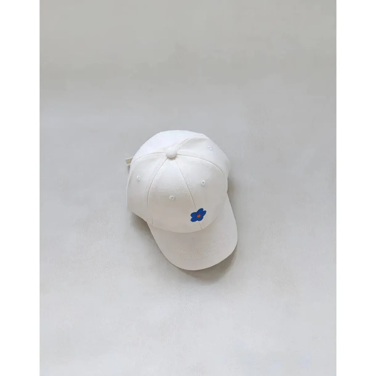 floral_embroidery_cap_0.webp Fashion Tiny Trove Floral Embroidery Cap