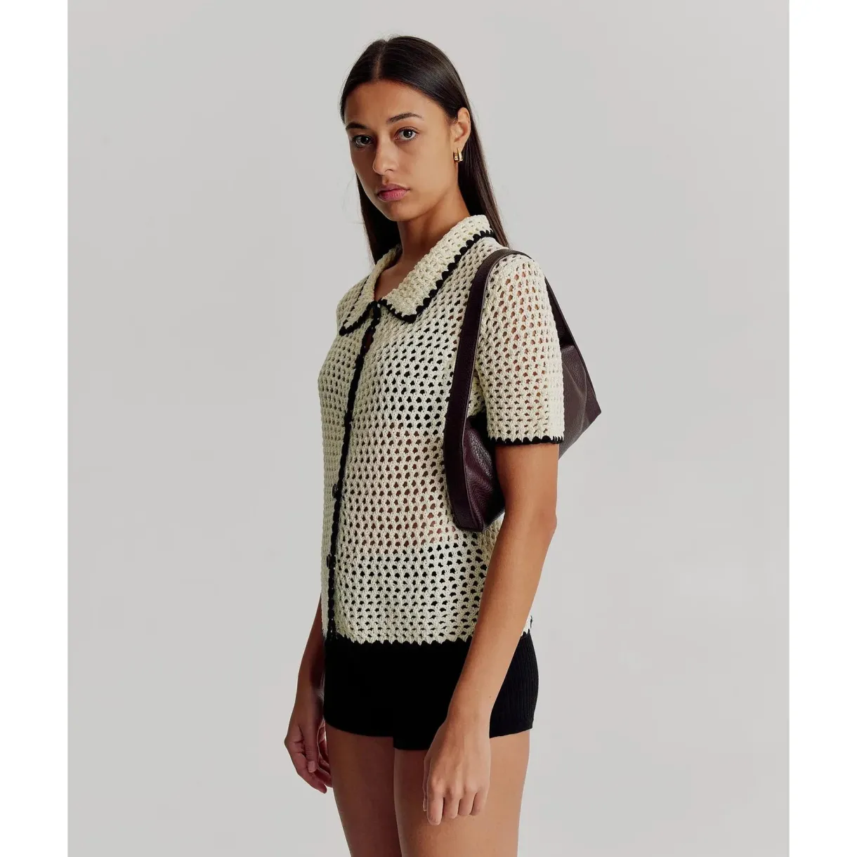 harlow_slouch_mono_baguet_3.webp Fashion Brie Leon Harlow Slouch Mono Baguette Bag - Choc Nappa