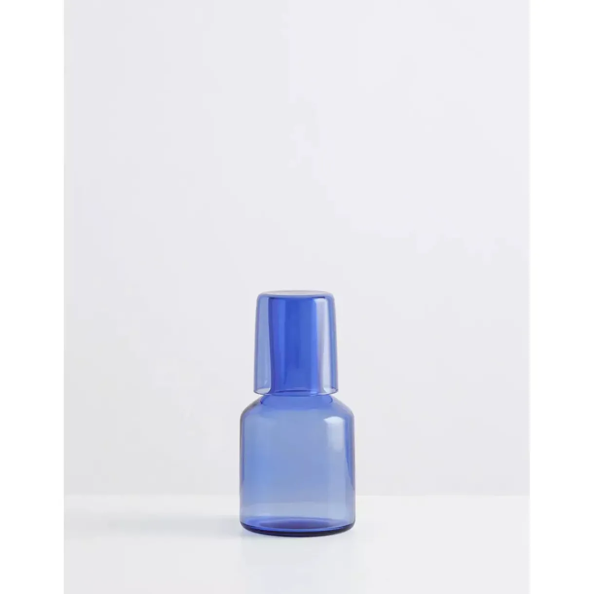 jai_soif_carafe__azure_0.webp Hot Maison Balzac J'ai Soif Carafe - Azure