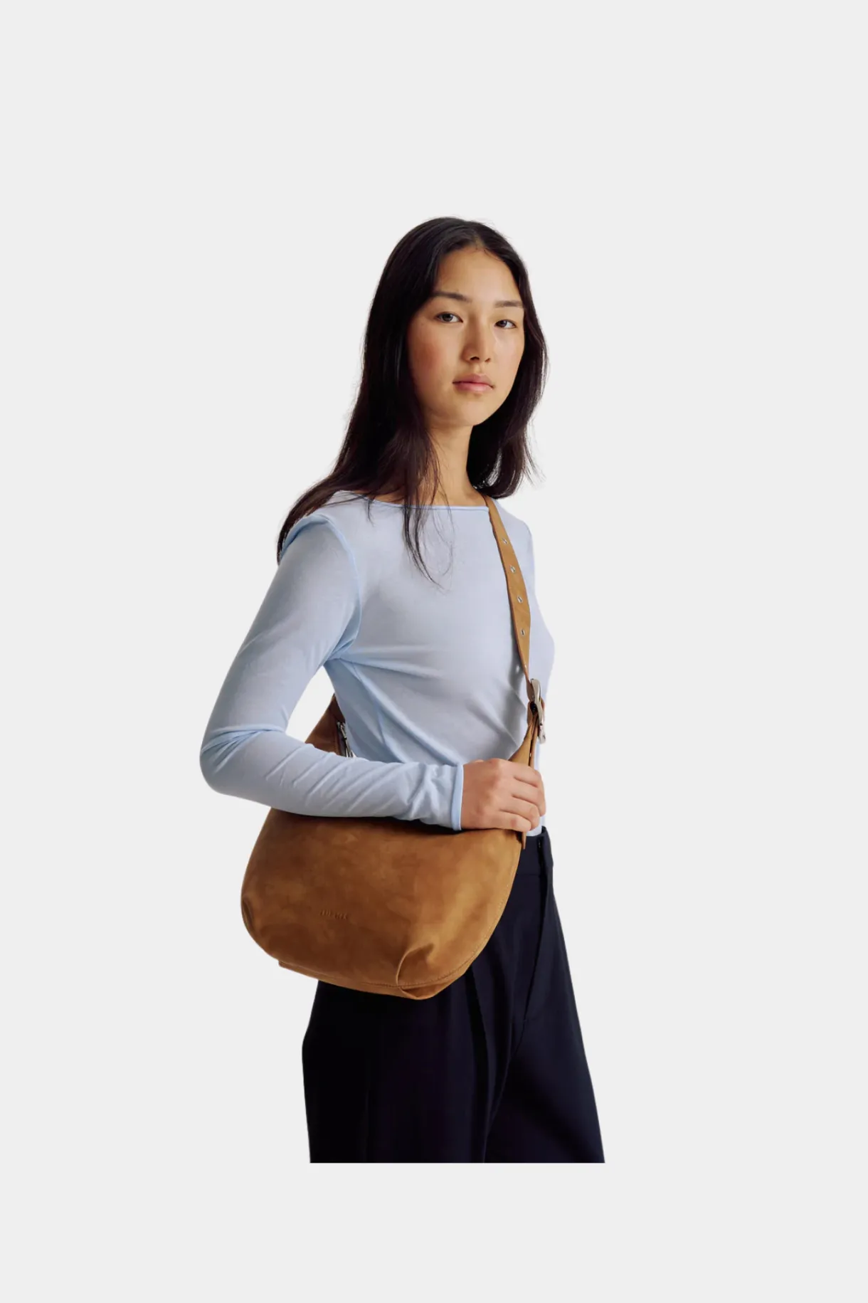 large_everyday_croissant__2.webp Best Brie Leon Large Everyday Croissant Bag - Caramel Nubuck