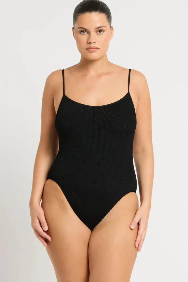 Fashion Bond-Eye Swim Low Palace One Piece - Black