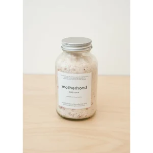 Discount We Are Mindful x The Collective Shift Motherhood Bath Soak