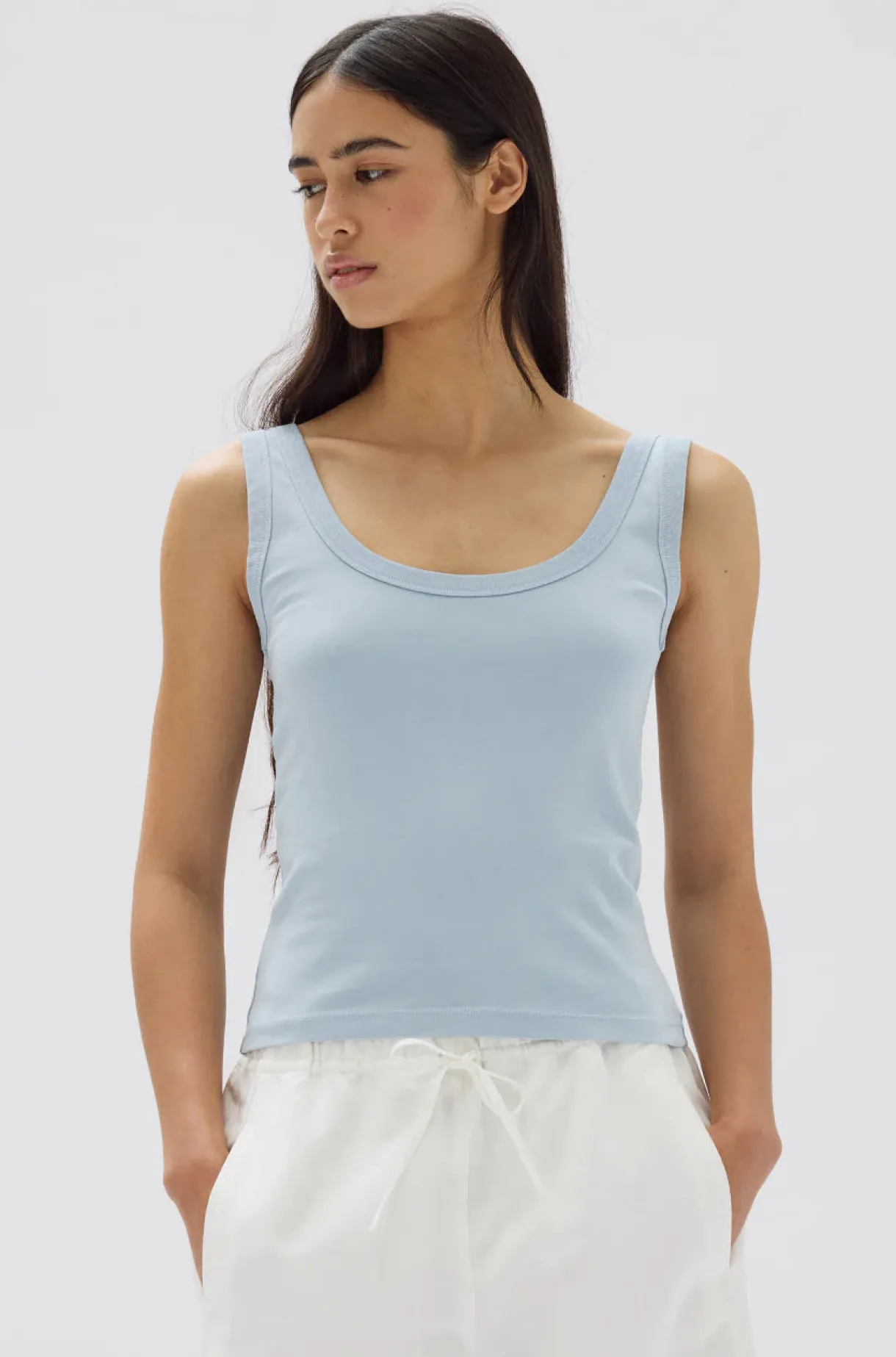 paulina_scoop_tank__sora_0.webp Outlet Assembly Label Paulina Scoop Tank - Sora