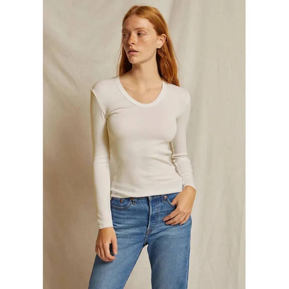 robyn_u_neck_rib_long_sle_1.webp Sale Perfect White Tee Robyn U Neck Rib Long Sleeve