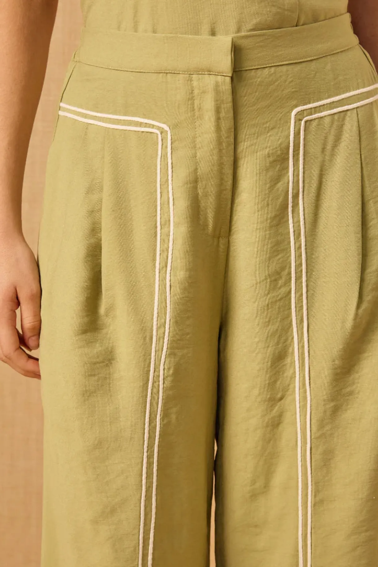 scenic_pant__olive_1.webp Clearance Mon Renn Scenic Pant - Olive