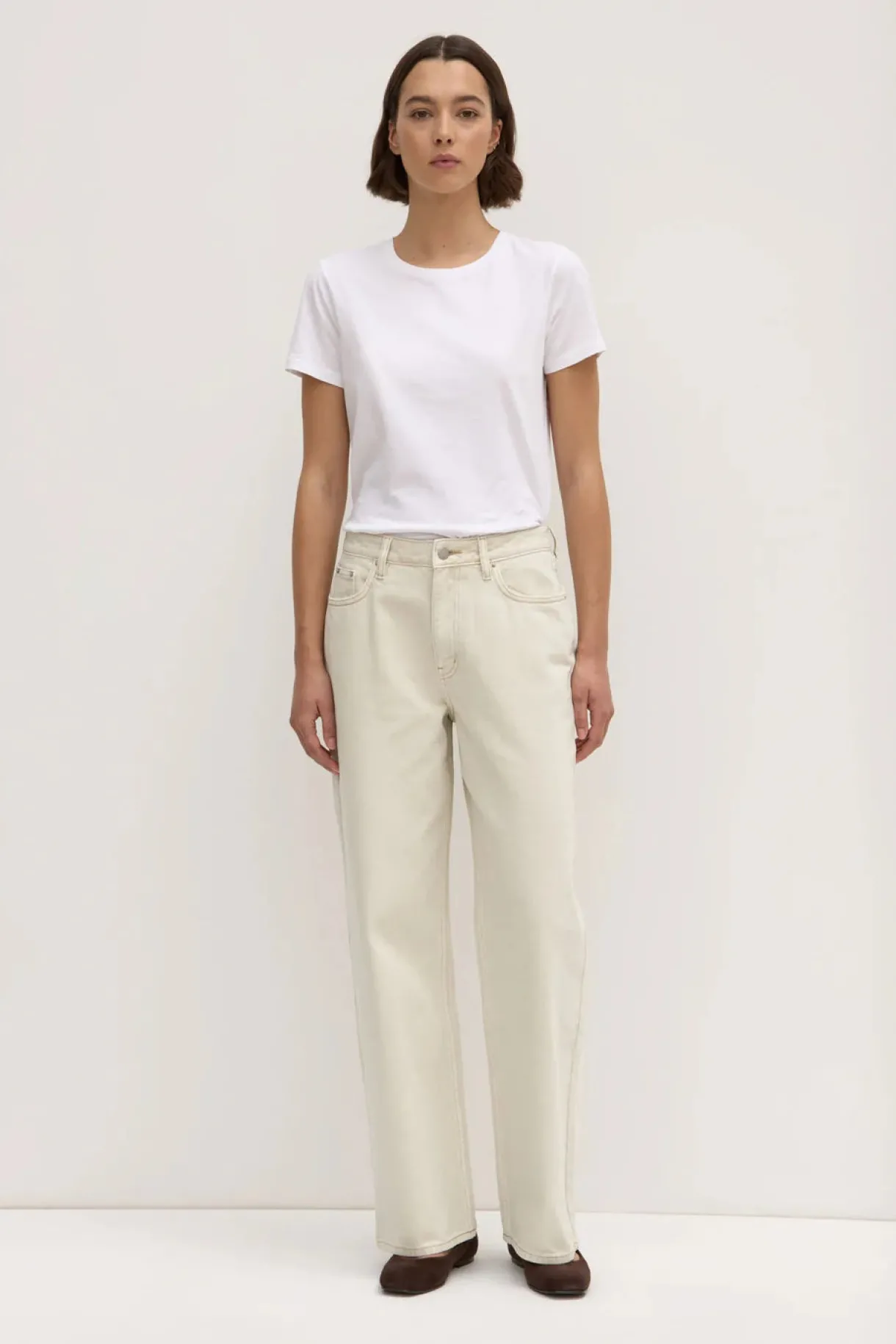womens_relaxed_jean__chal_1.webp Discount We Are Mindful Womens Relaxed Jean - Chalk