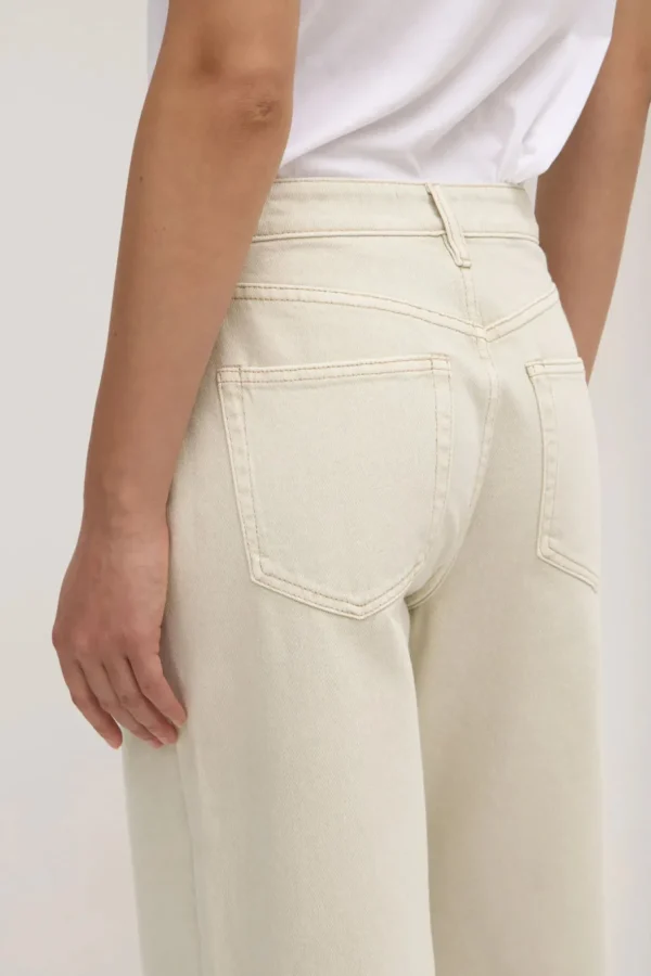 Discount We Are Mindful Womens Relaxed Jean - Chalk